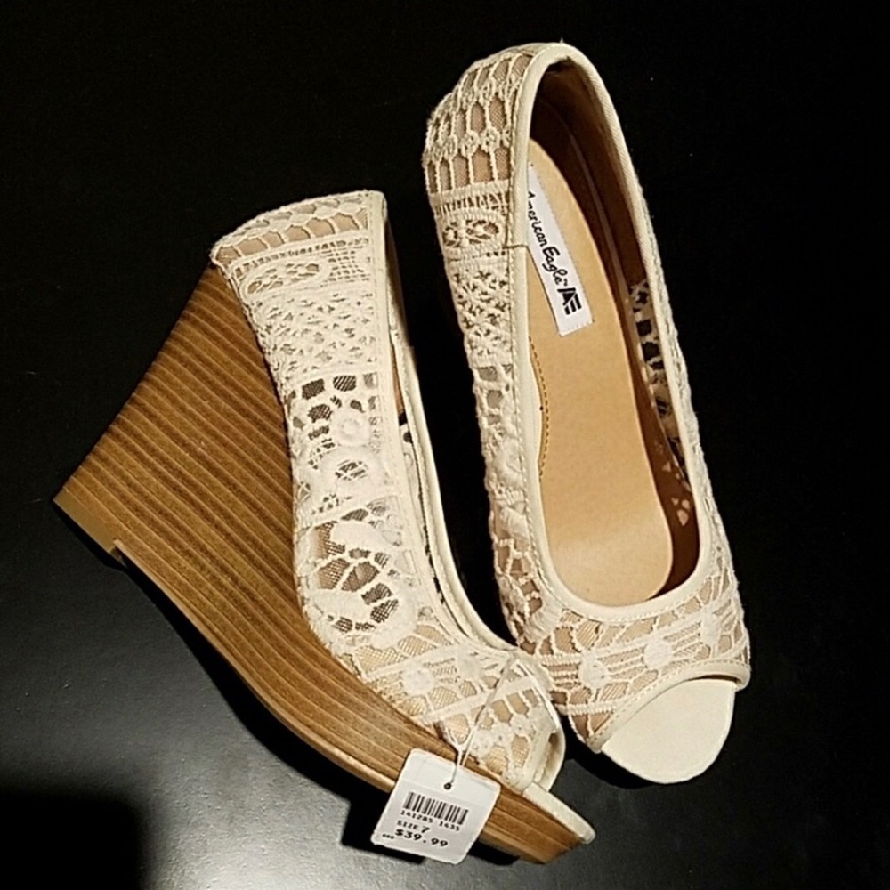 Cream Crochet Wedges